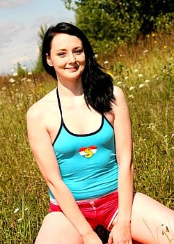 Anita Q Simone